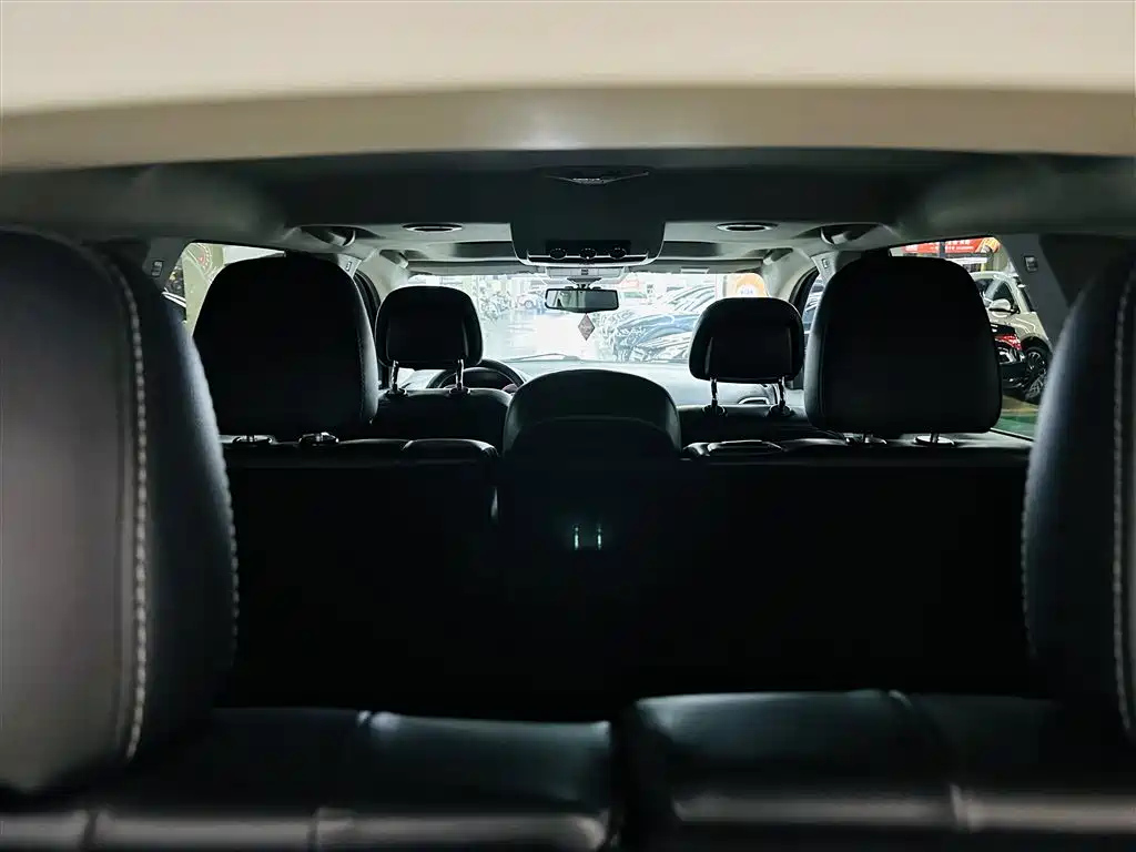 DODGE JCUV 2015