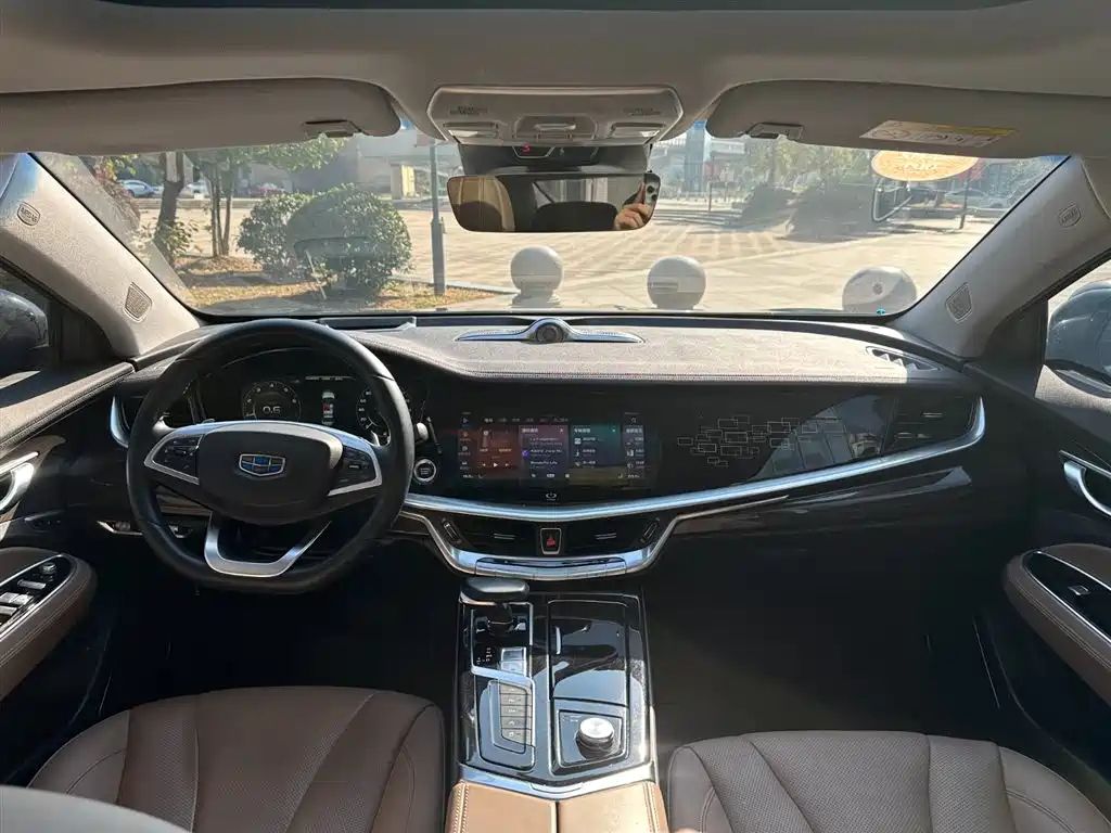 GEELY AUTO BORUI 2018