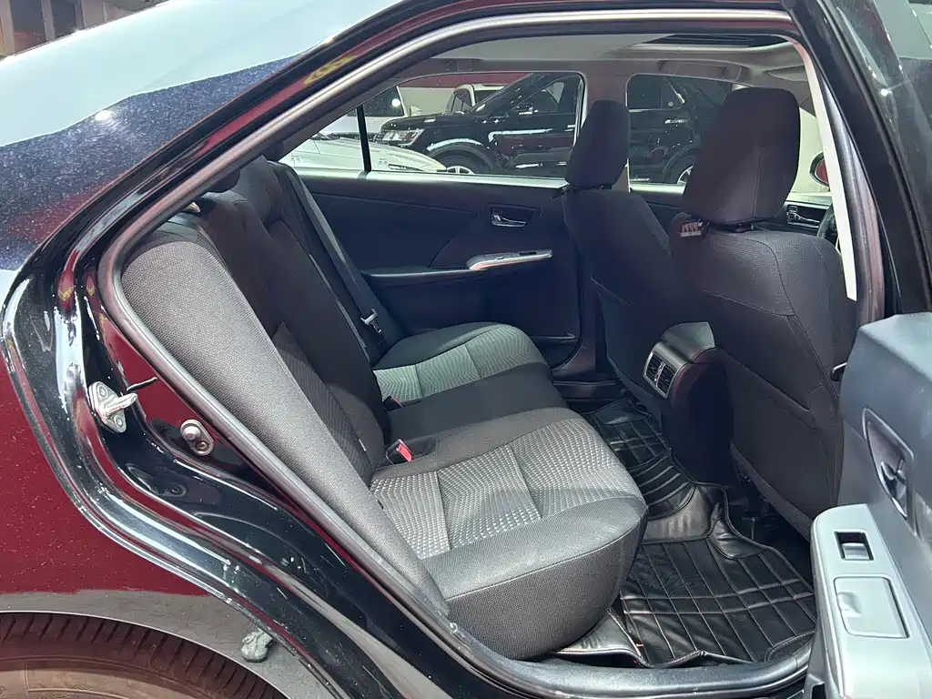 TOYOTA CAMRY 2014