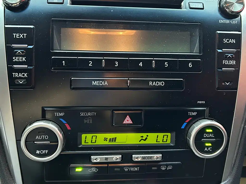 TOYOTA CAMRY 2014