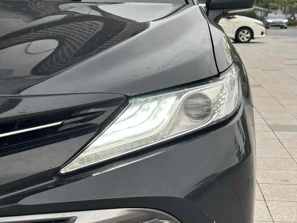 TOYOTA CAMRY 2020