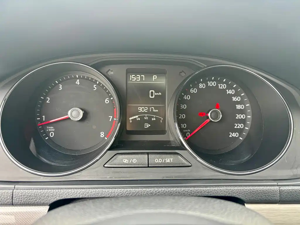 VOLKSWAGEN LAVIDA 2018