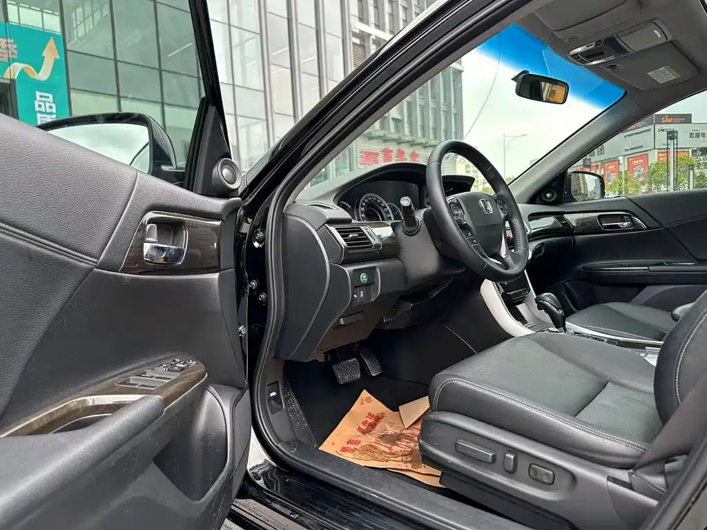 HONDA ACCORD 2015