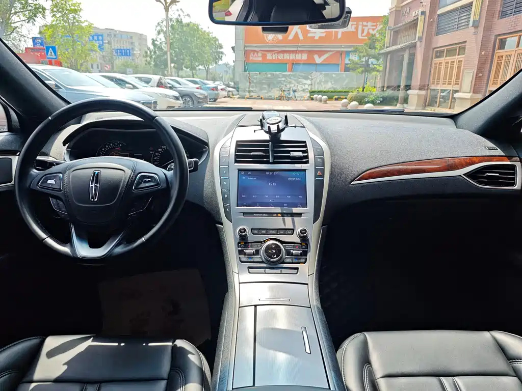 LINCOLN MKZ 2021