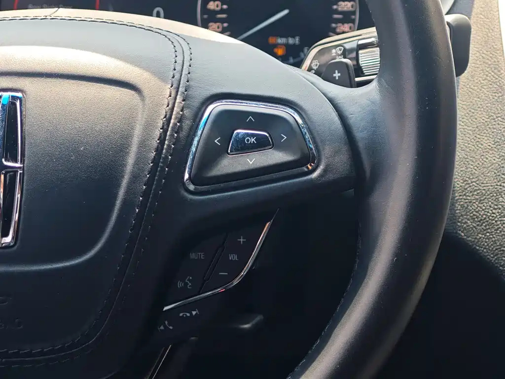 LINCOLN MKZ 2021