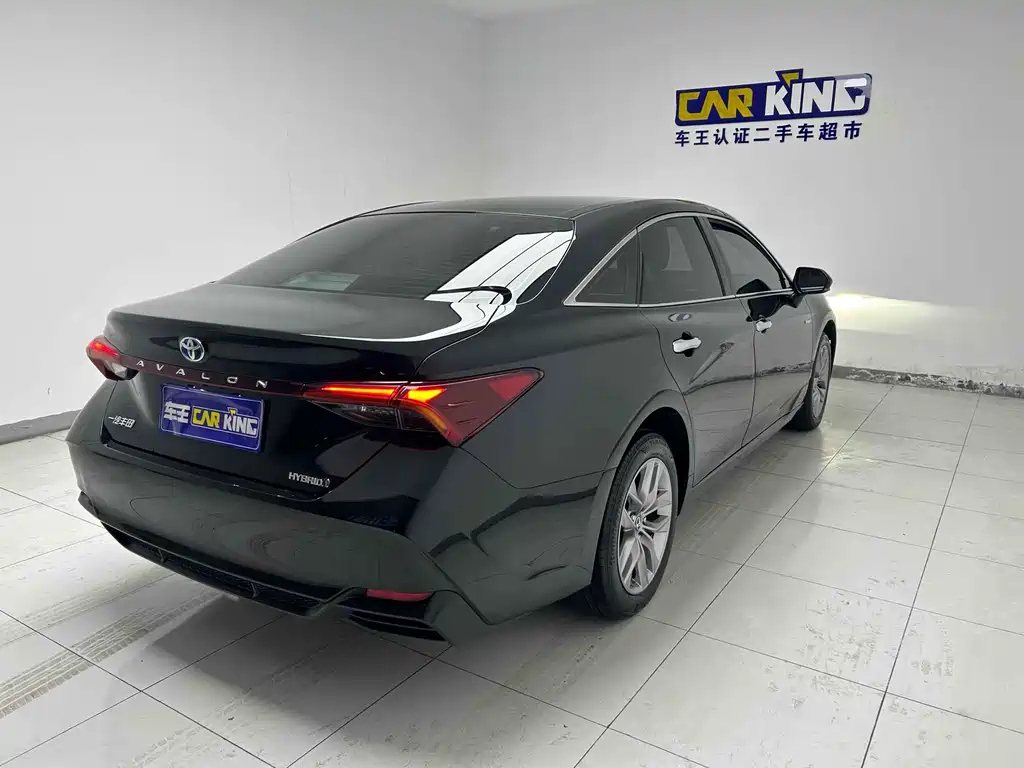 TOYOTA AVALON 2022
