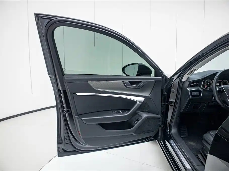 AUDI A6L 2021