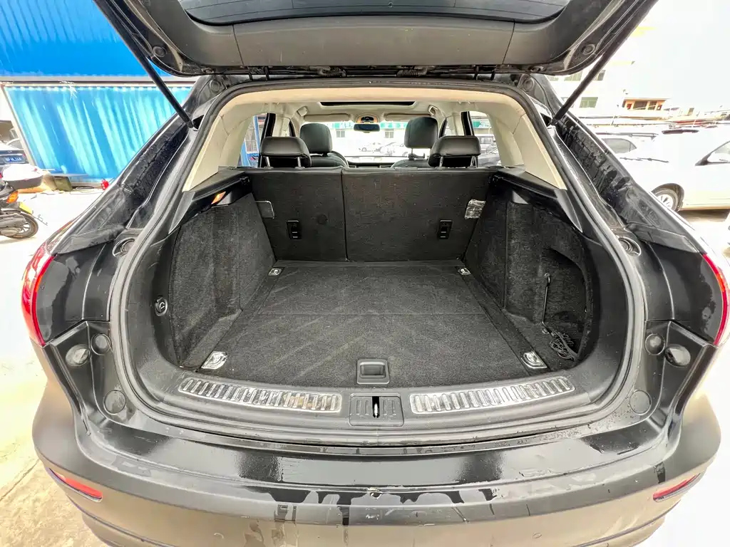 ZOTYE SR9 2017