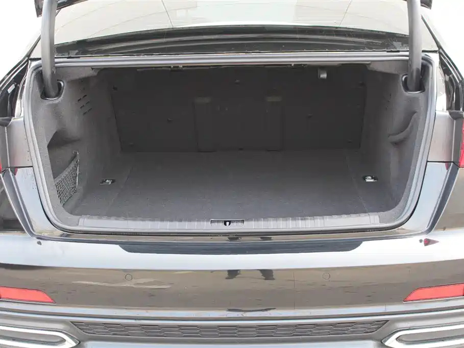 AUDI A6L 2021