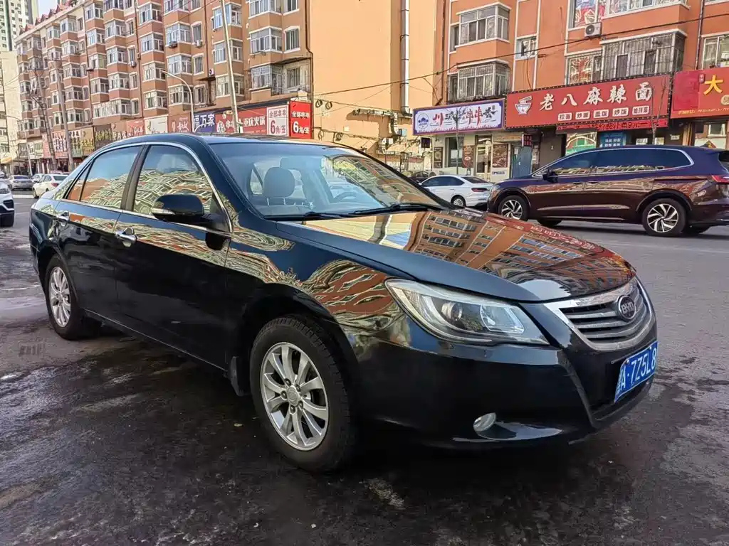 BYD G6 2013