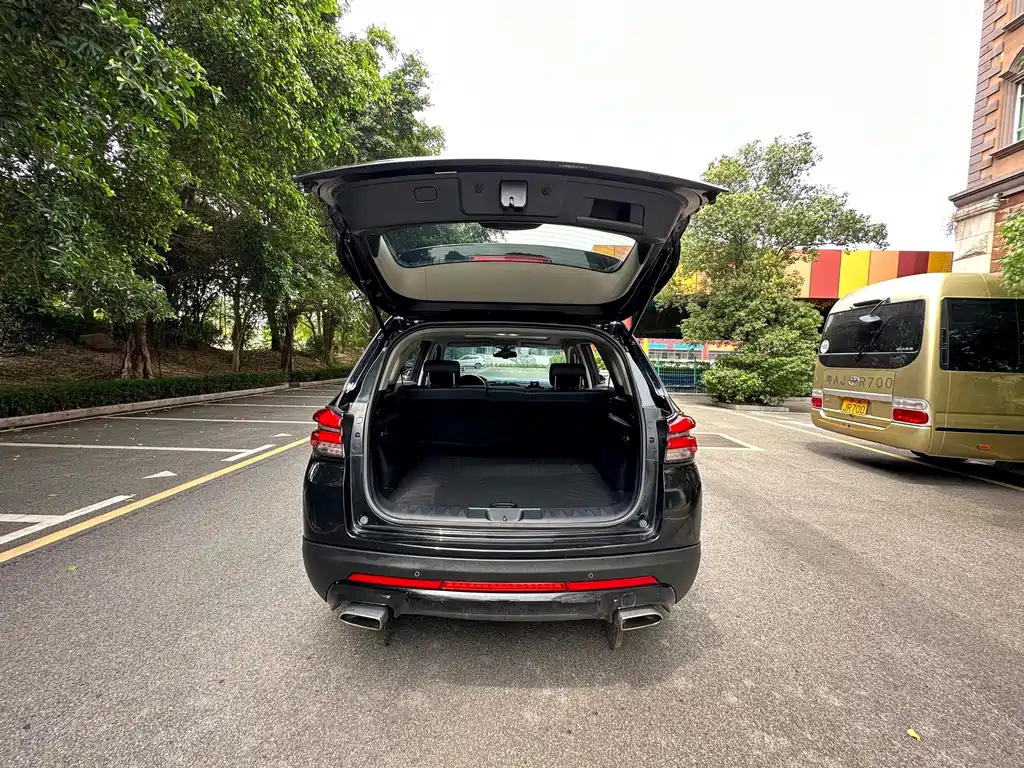 ZHONGHUA V7 2020