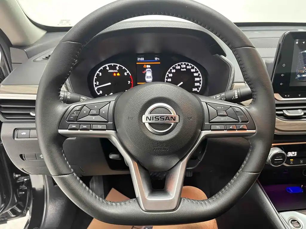NISSAN TEANA 2021