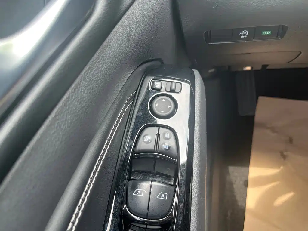 NISSAN TEANA 2021