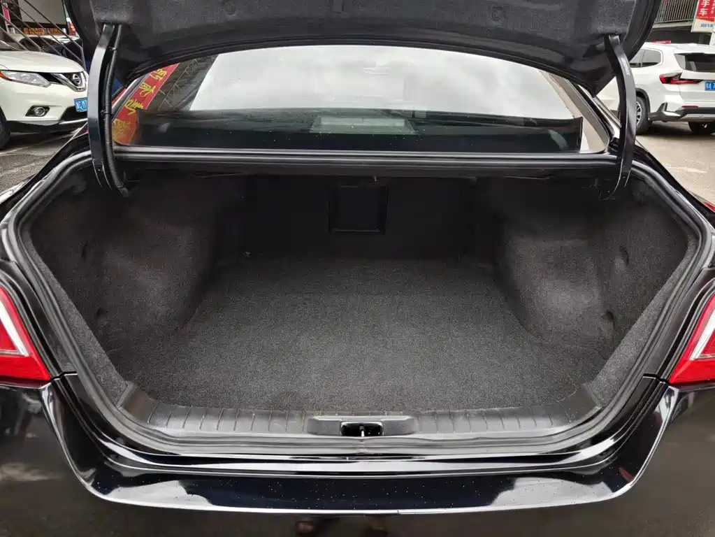 NISSAN TEANA 2016