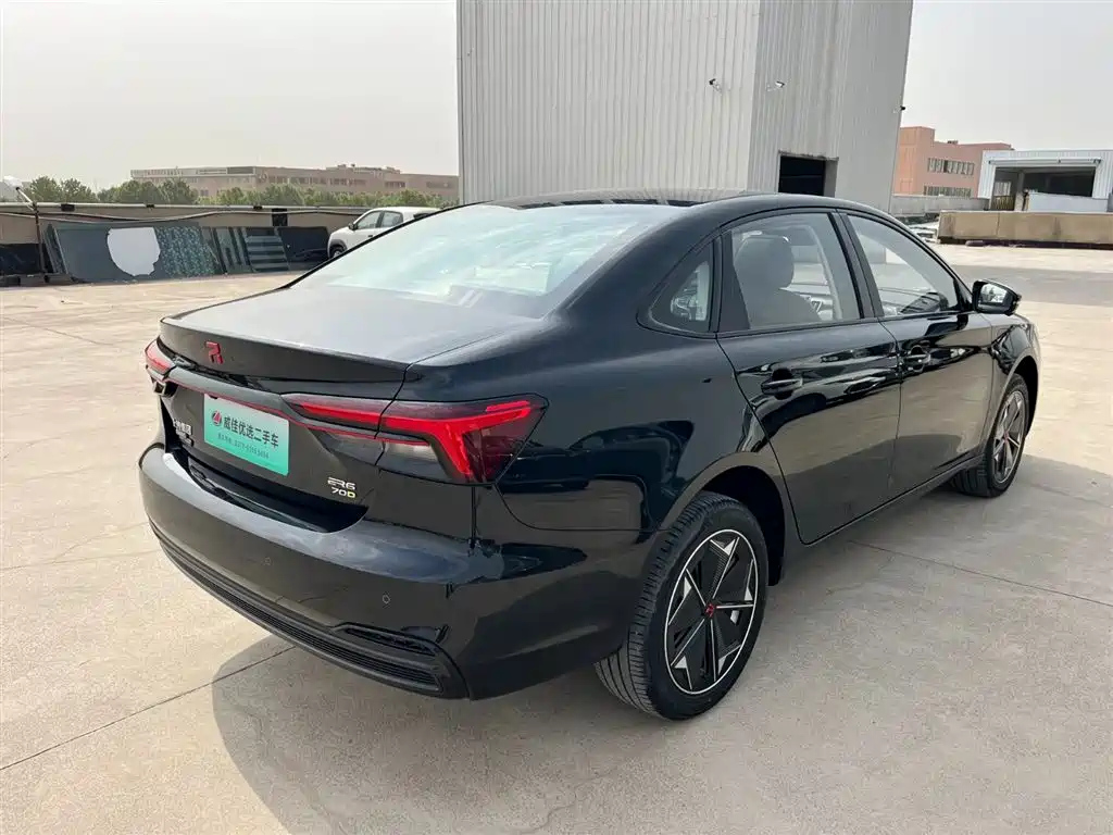 RISING AUTO ER6 2022