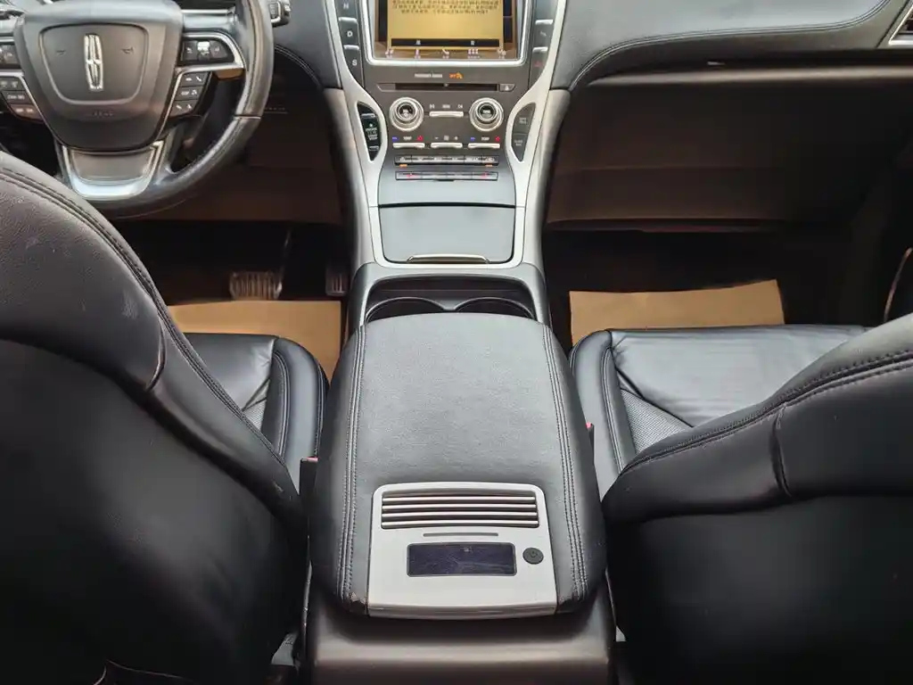 LINCOLN NAVIGATOR IMPORT 2019