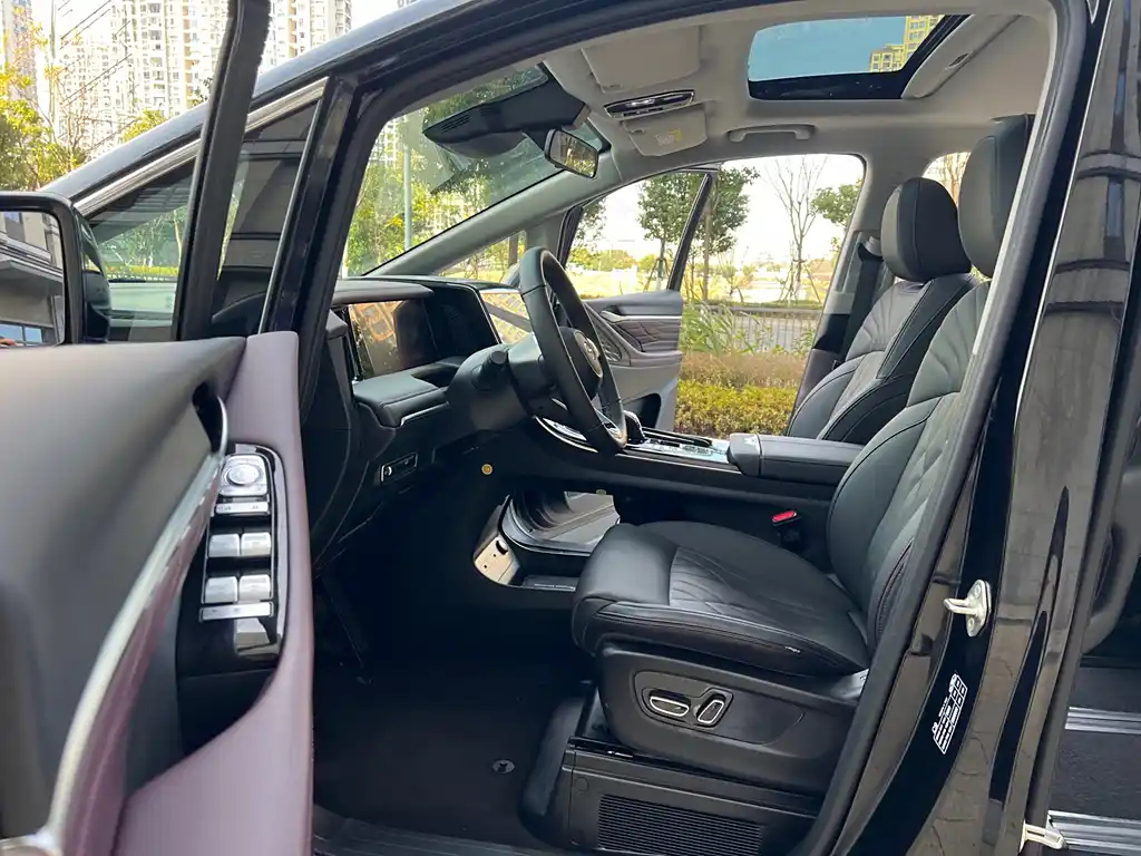TRUMPCHI M8 2024