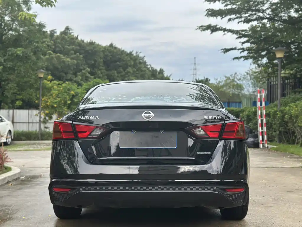 NISSAN TEANA 2019