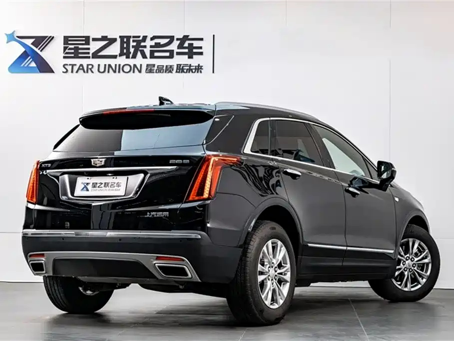 CADILLAC XT5 2023