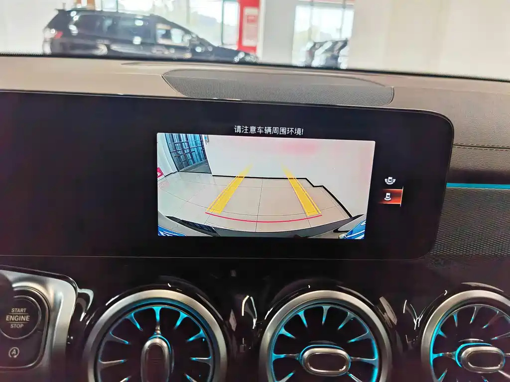 MERCEDES BENZ GLB 2022