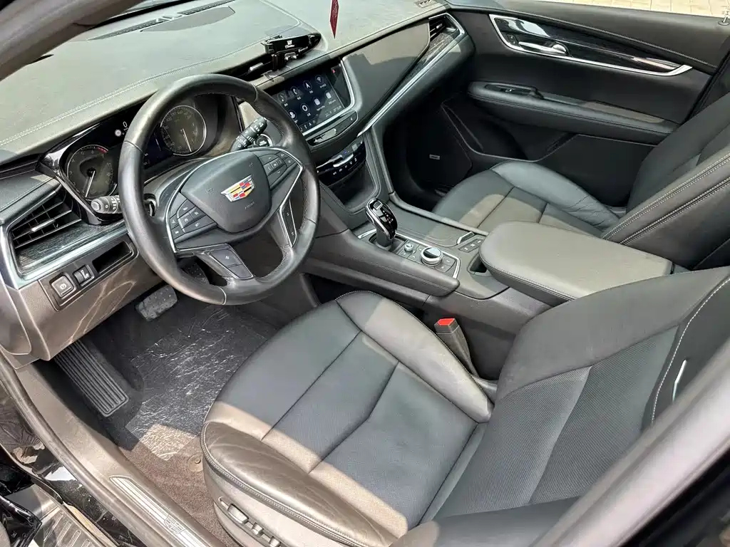 CADILLAC XT5 2020