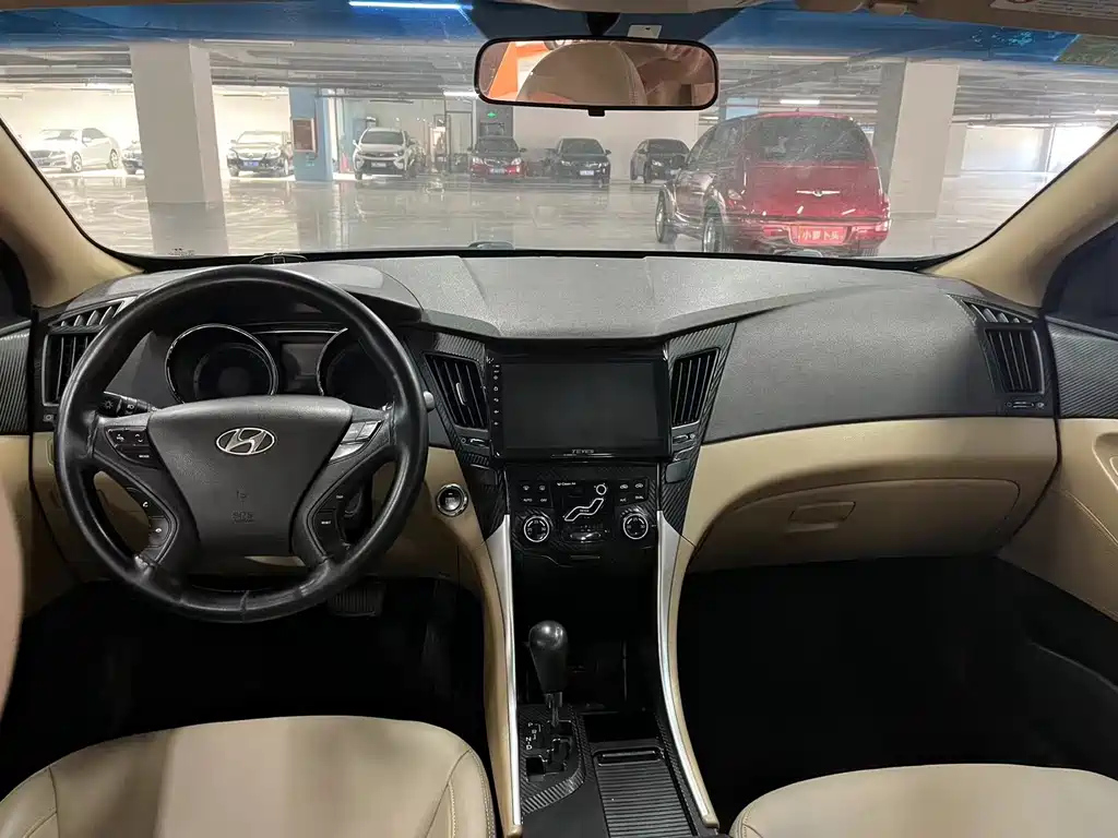 HYUNDAI SONATA 2012