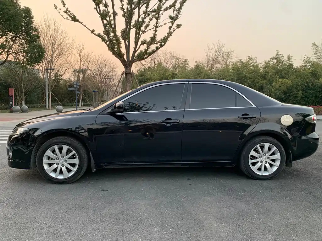 MAZDA 6 2010