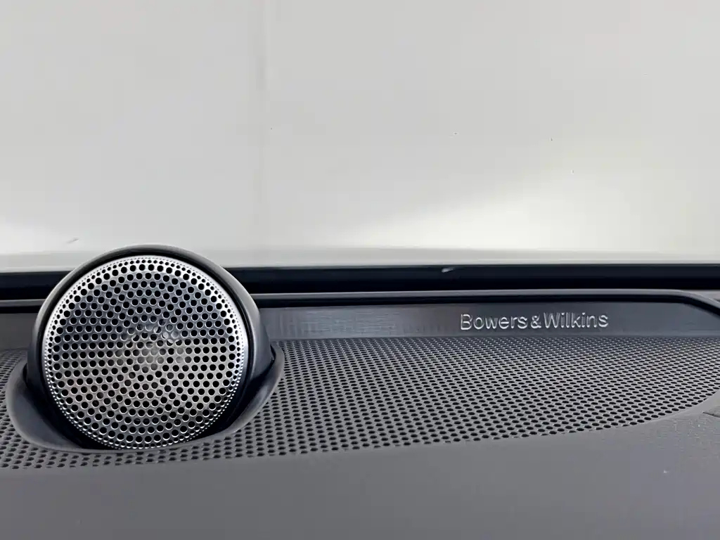 VOLVO S90 2023