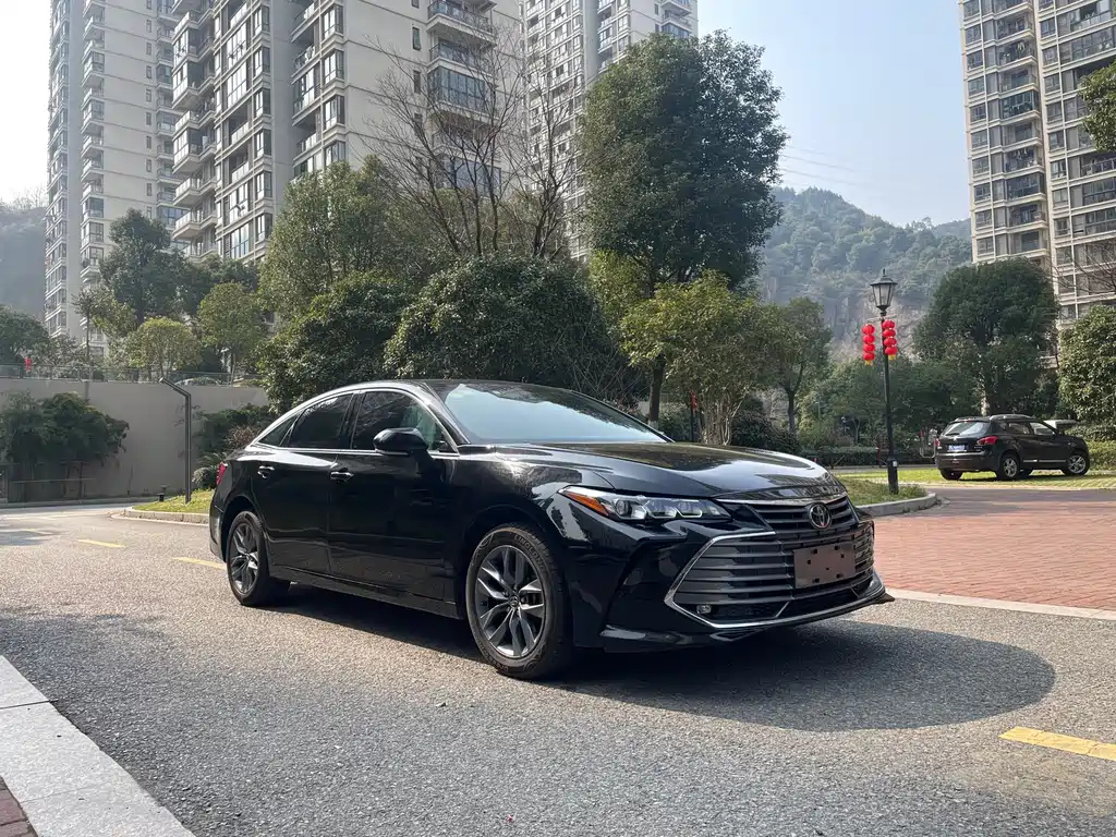 TOYOTA AVALON 2021