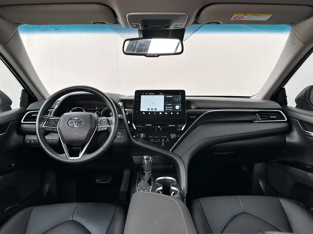 TOYOTA CAMRY 2021