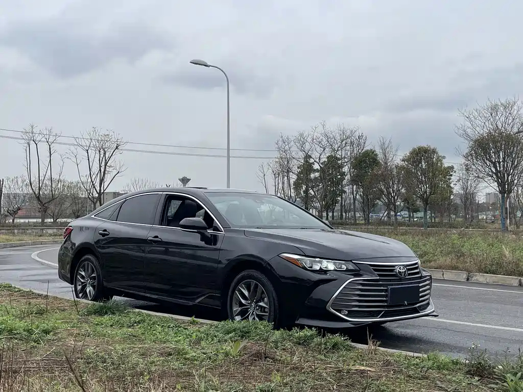TOYOTA AVALON 2021