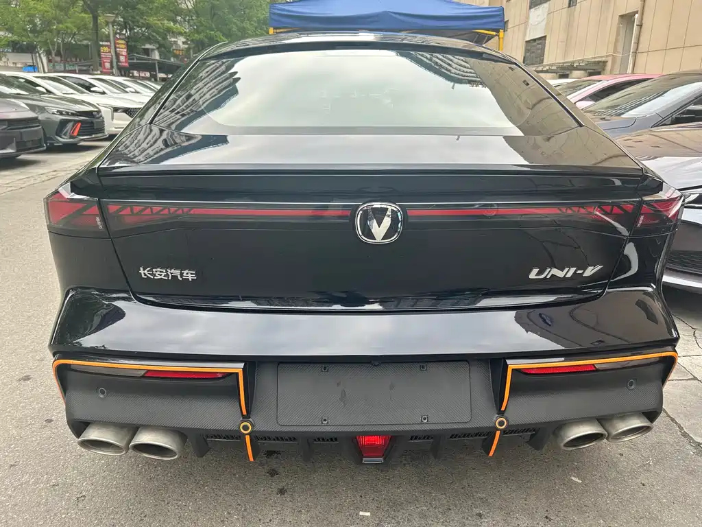 CHANGAN UNI-V 2023