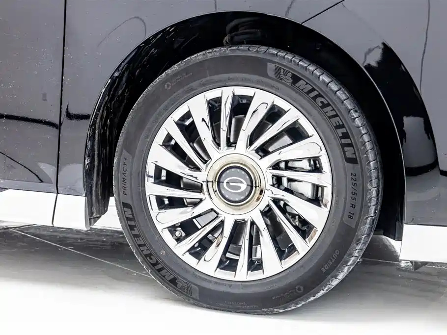 TRUMPCHI M8 2023