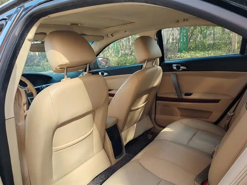 ROEWE 550 2013