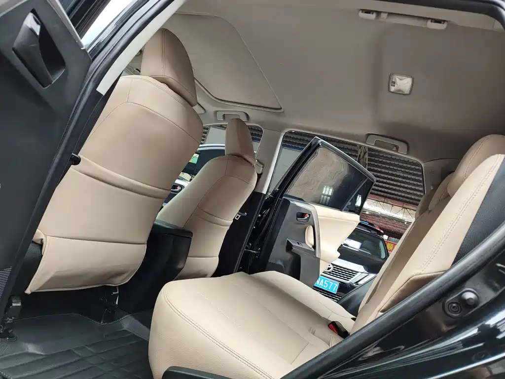 TOYOTA RAV4 RONGFANG 2015