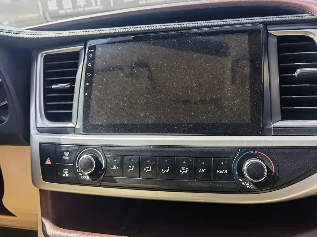 TOYOTA HIGHLANDER 2015
