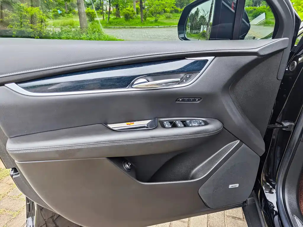 CADILLAC XT5 2023