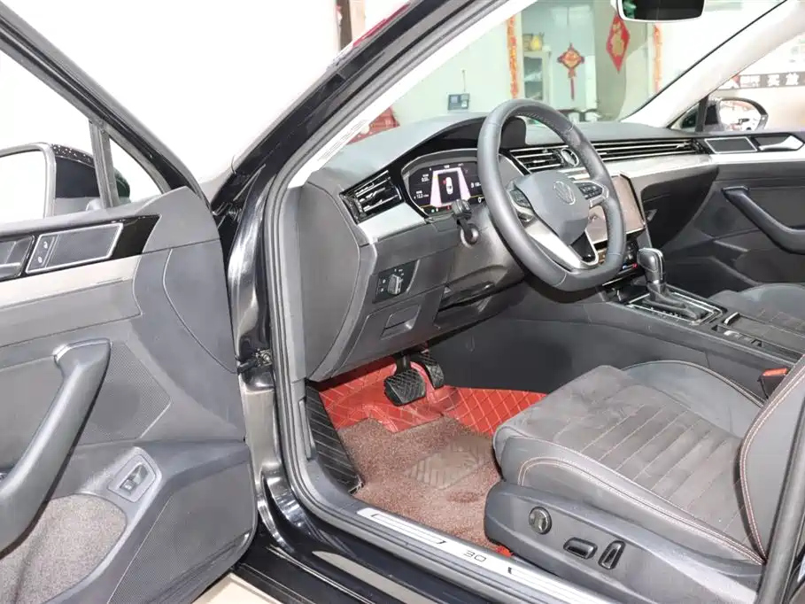 VOLKSWAGEN MAGOTAN 2021