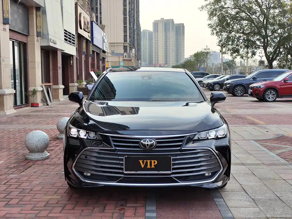 TOYOTA AVALON 2020