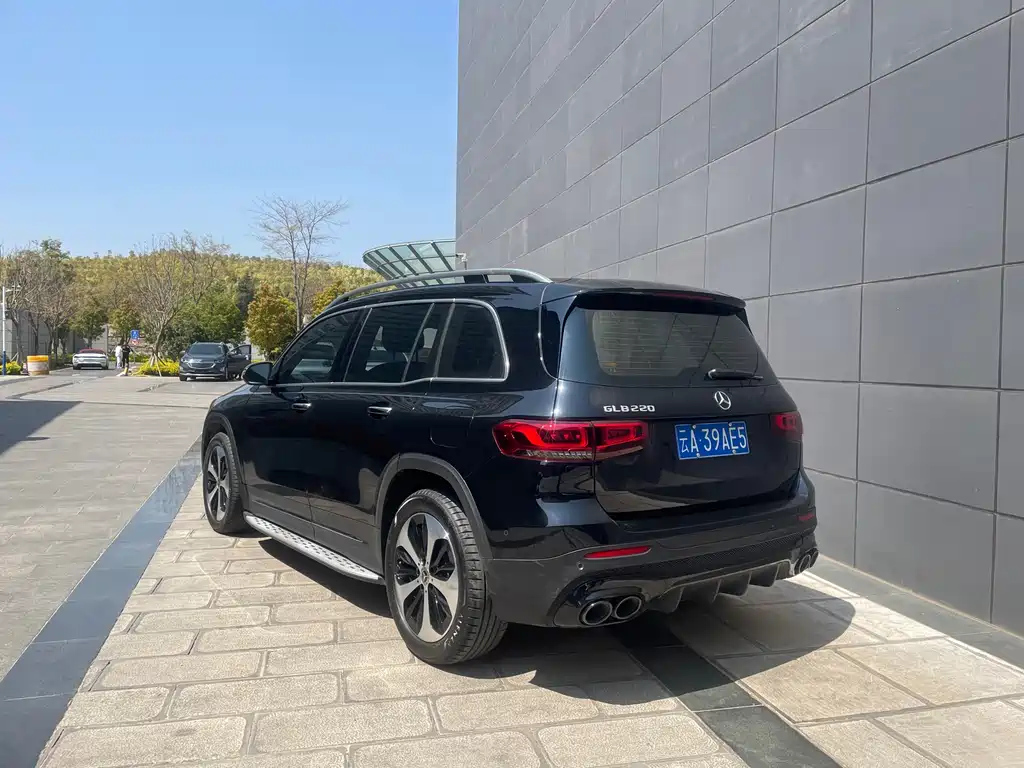 MERCEDES BENZ GLB 2022