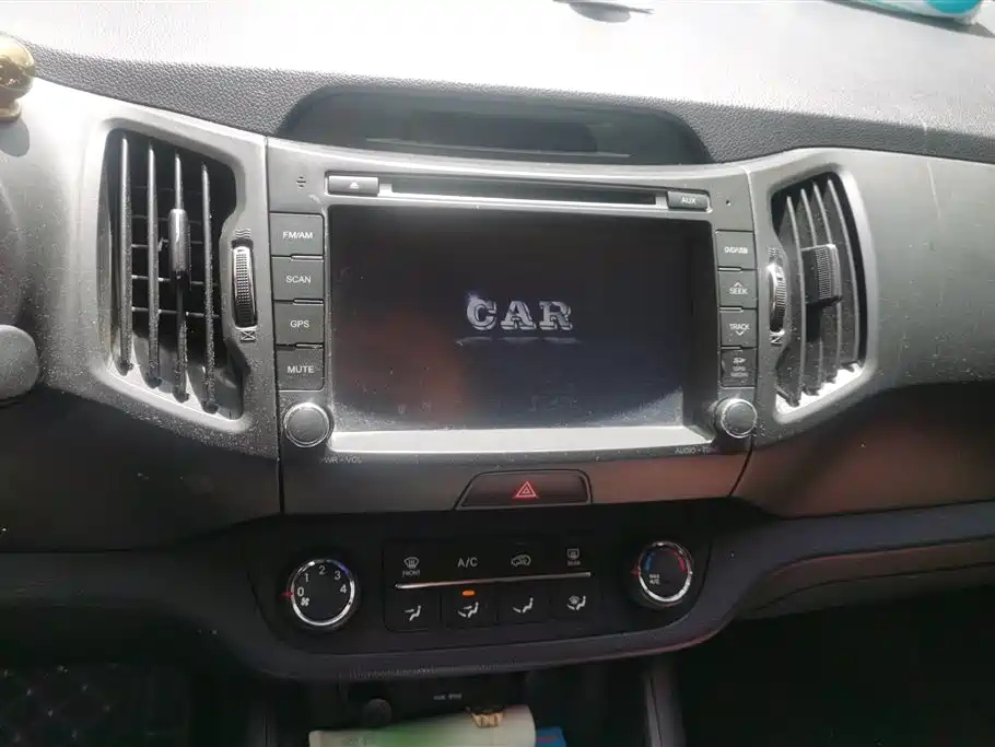 KIA SPORTAGE 2012