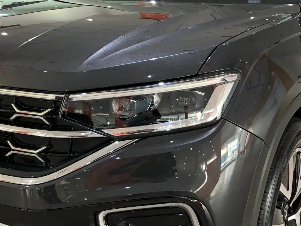 VOLKSWAGEN TAYRON 2023