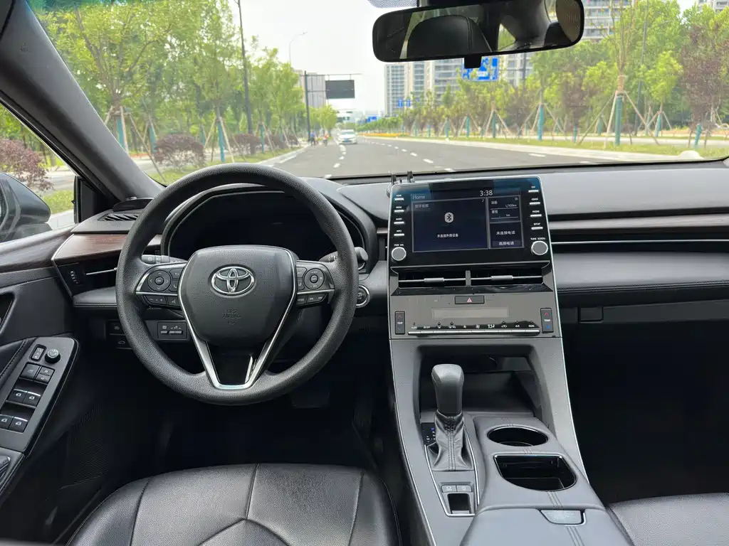 TOYOTA AVALON 2020
