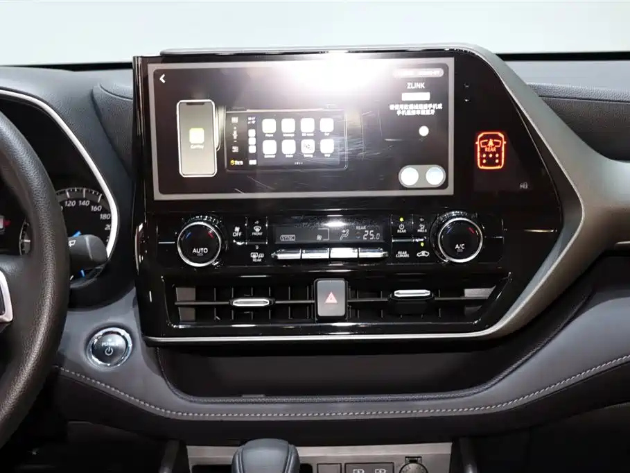 TOYOTA HIGHLANDER 2023