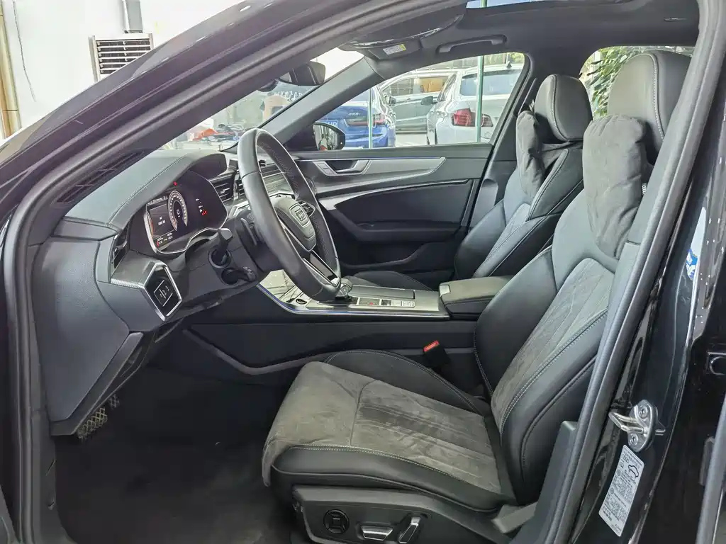 AUDI A6L 2023