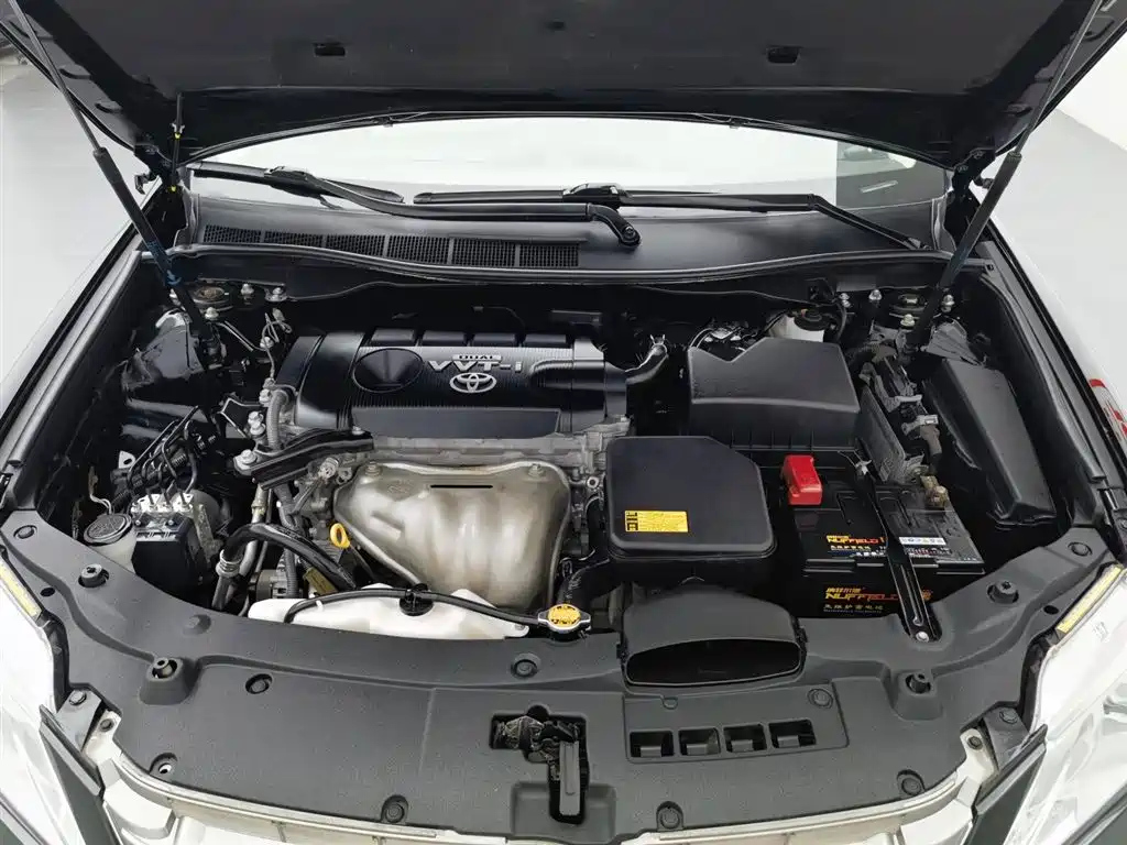 TOYOTA CAMRY 2013