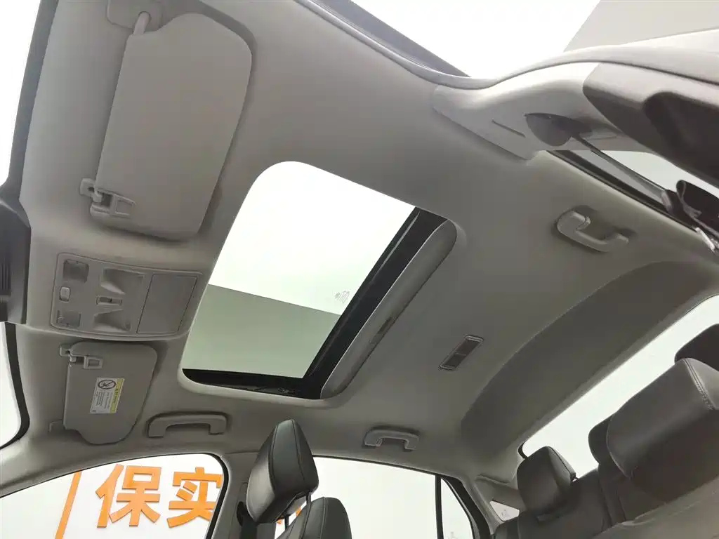 FORD MONDEO 2025