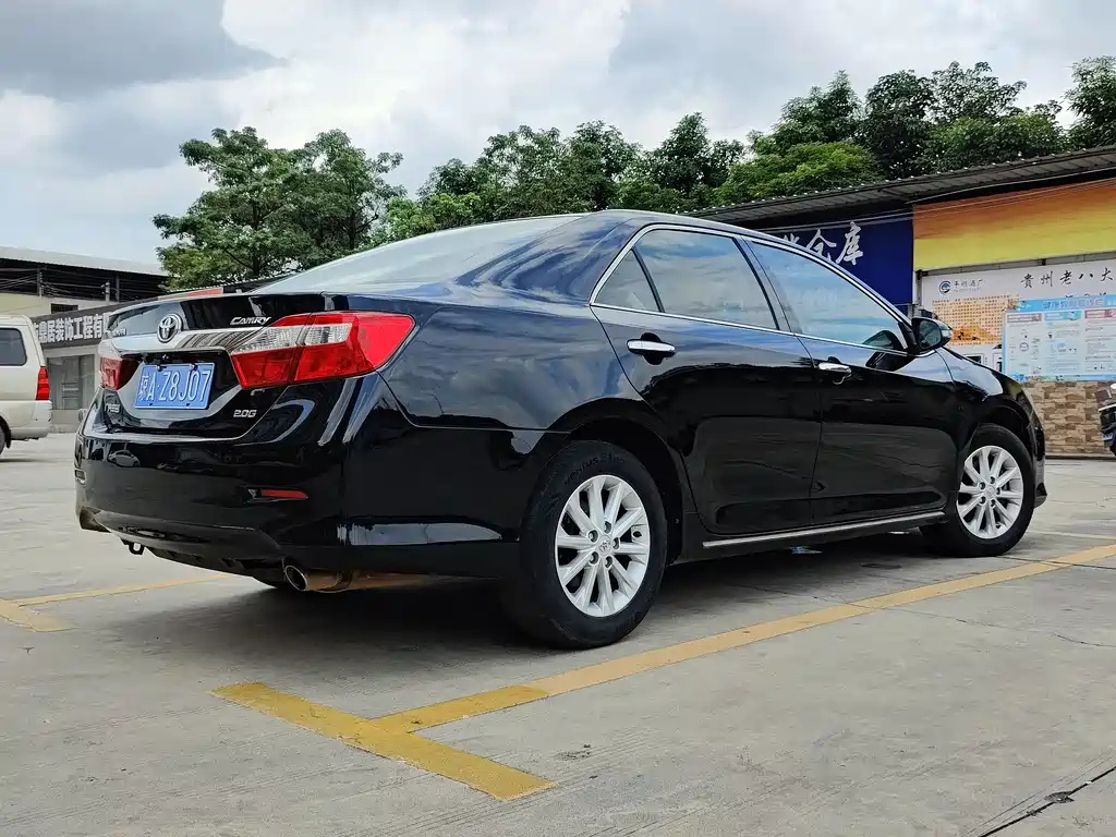 TOYOTA CAMRY 2014