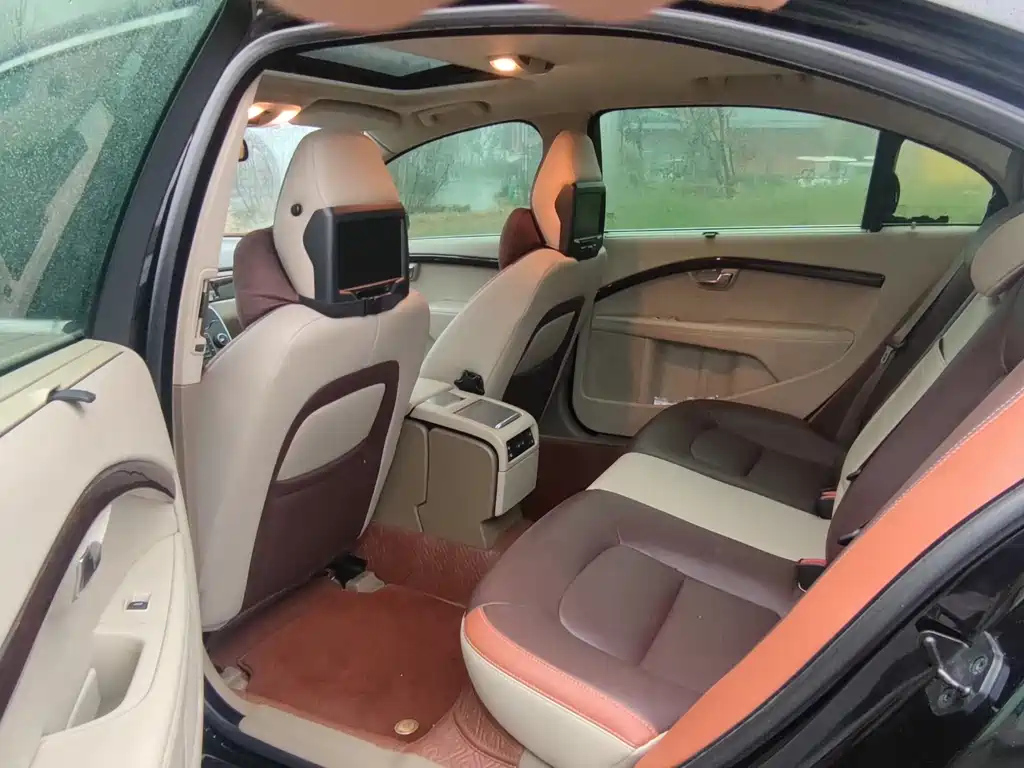 VOLVO S80L 2013