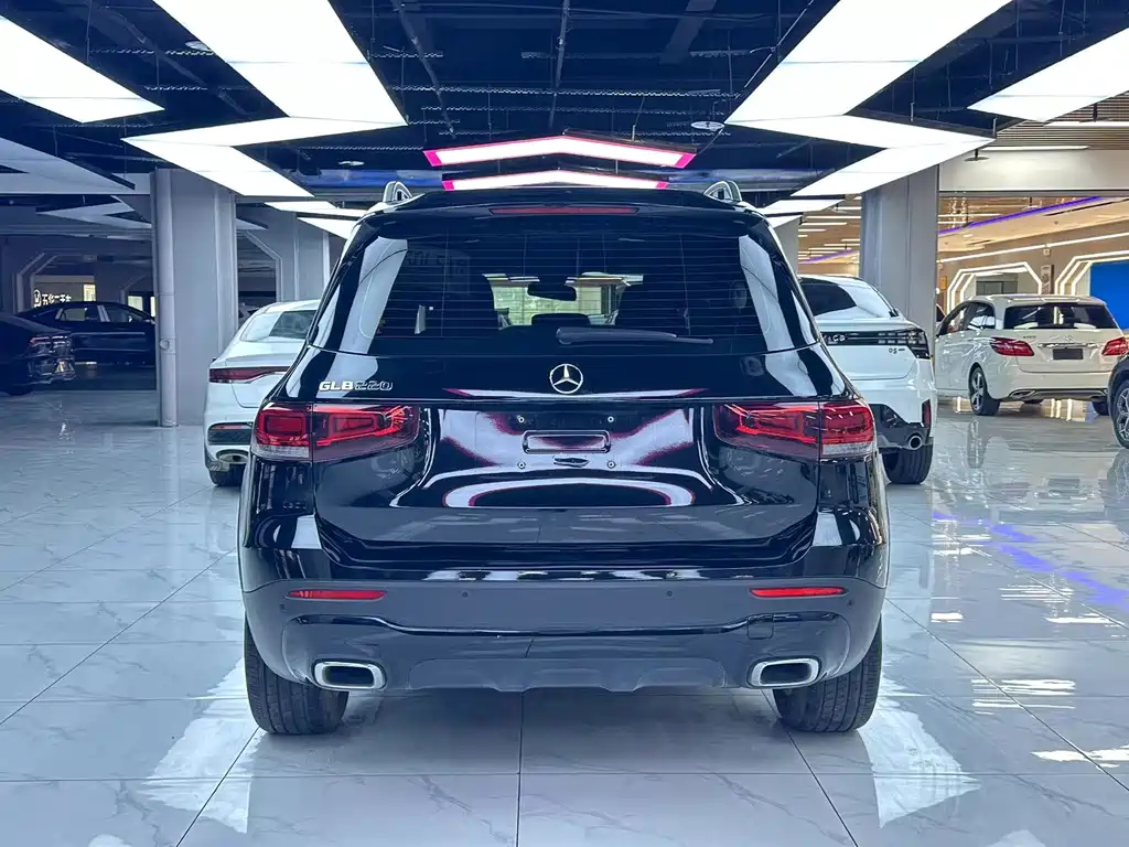 MERCEDES BENZ GLB 2022